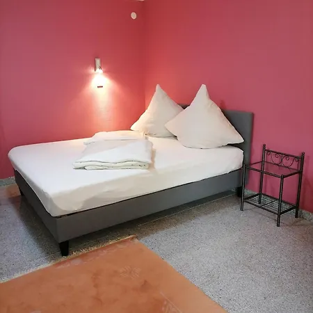 Desire Lodge *